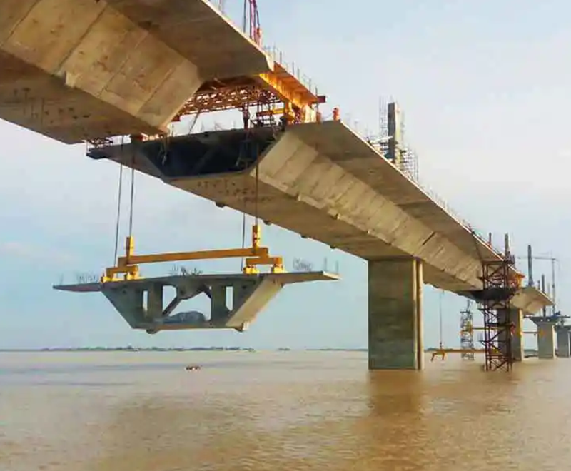 Bridge design considerations during cable-stayed bridge construction